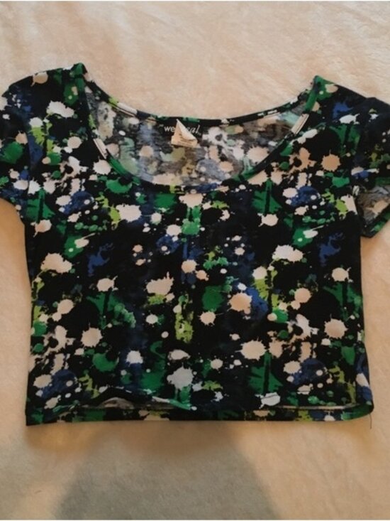Tops - Crop Top